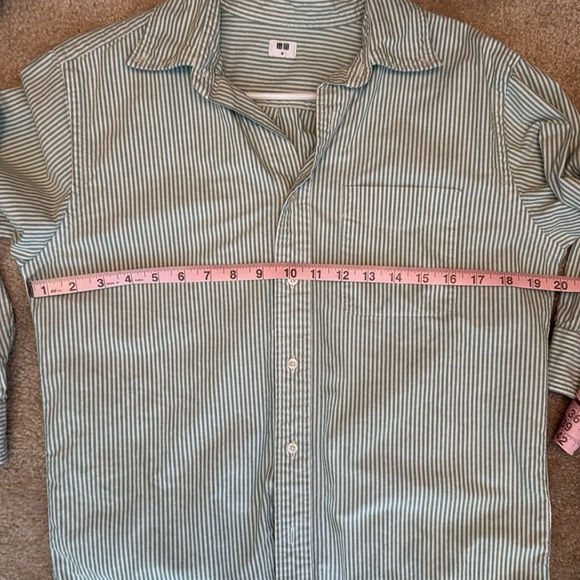 Uniqlo Striped Button Down - Picture 5 of 6
